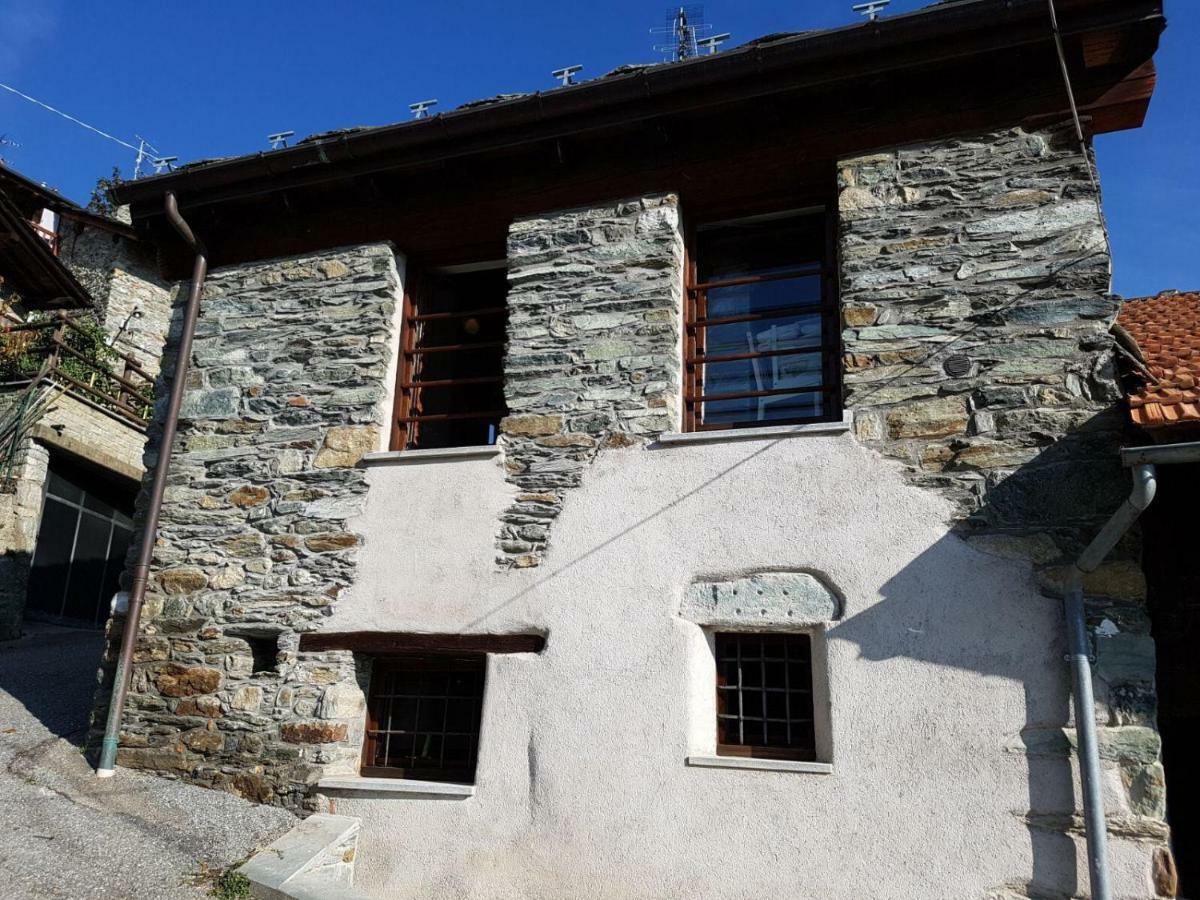 Appartamento Rosa Alpina Tra Il Casino E Le Terme Di Saint Vincent المظهر الخارجي الصورة
