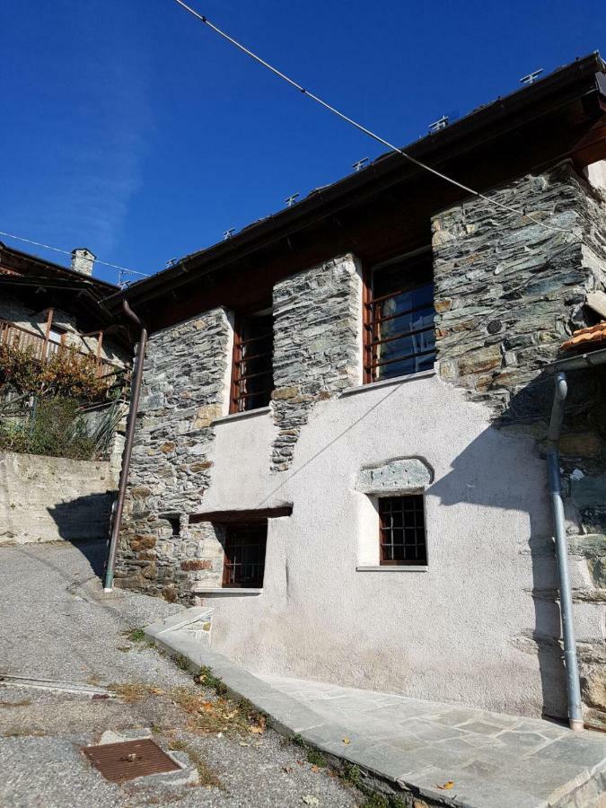 Appartamento Rosa Alpina Tra Il Casino E Le Terme Di Saint Vincent المظهر الخارجي الصورة